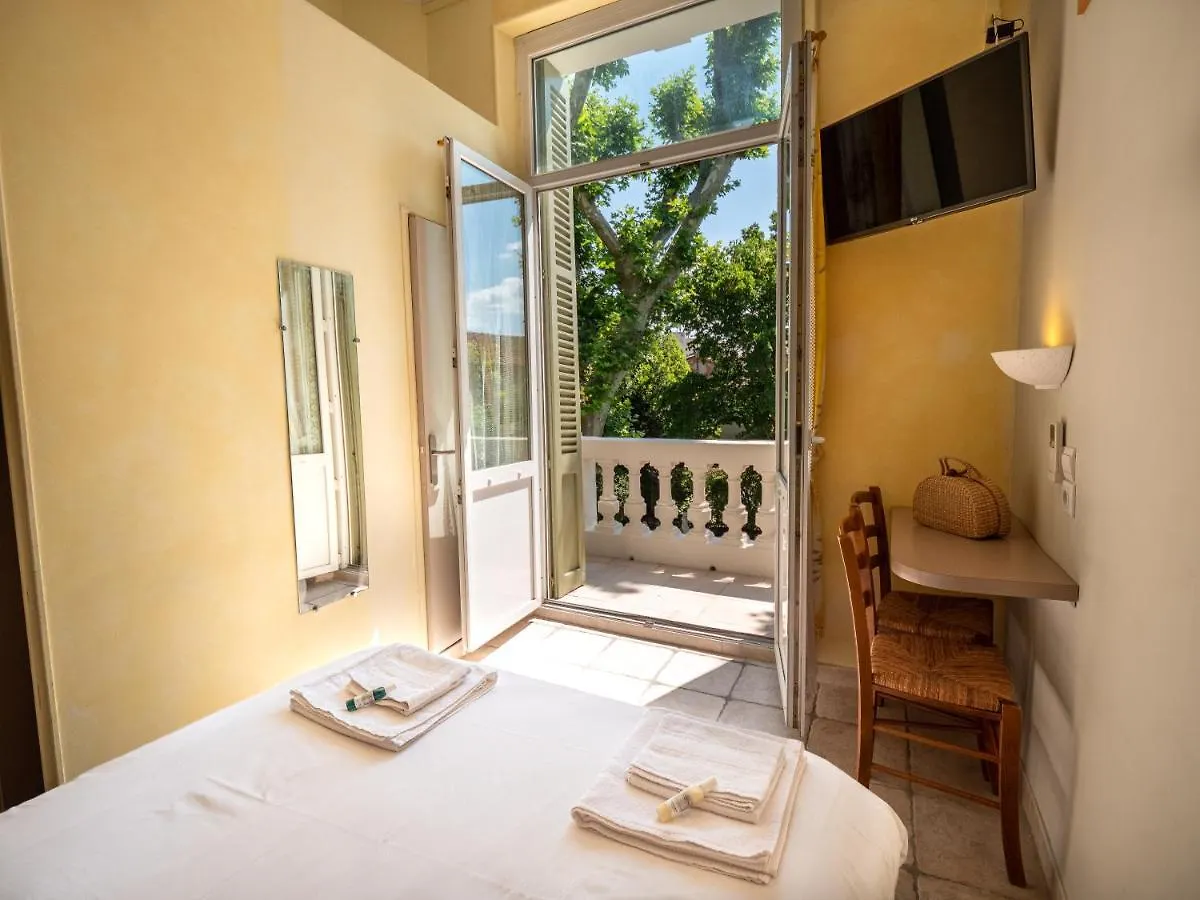 *** Hotel Altera Roma Hôtel Avignone Francia